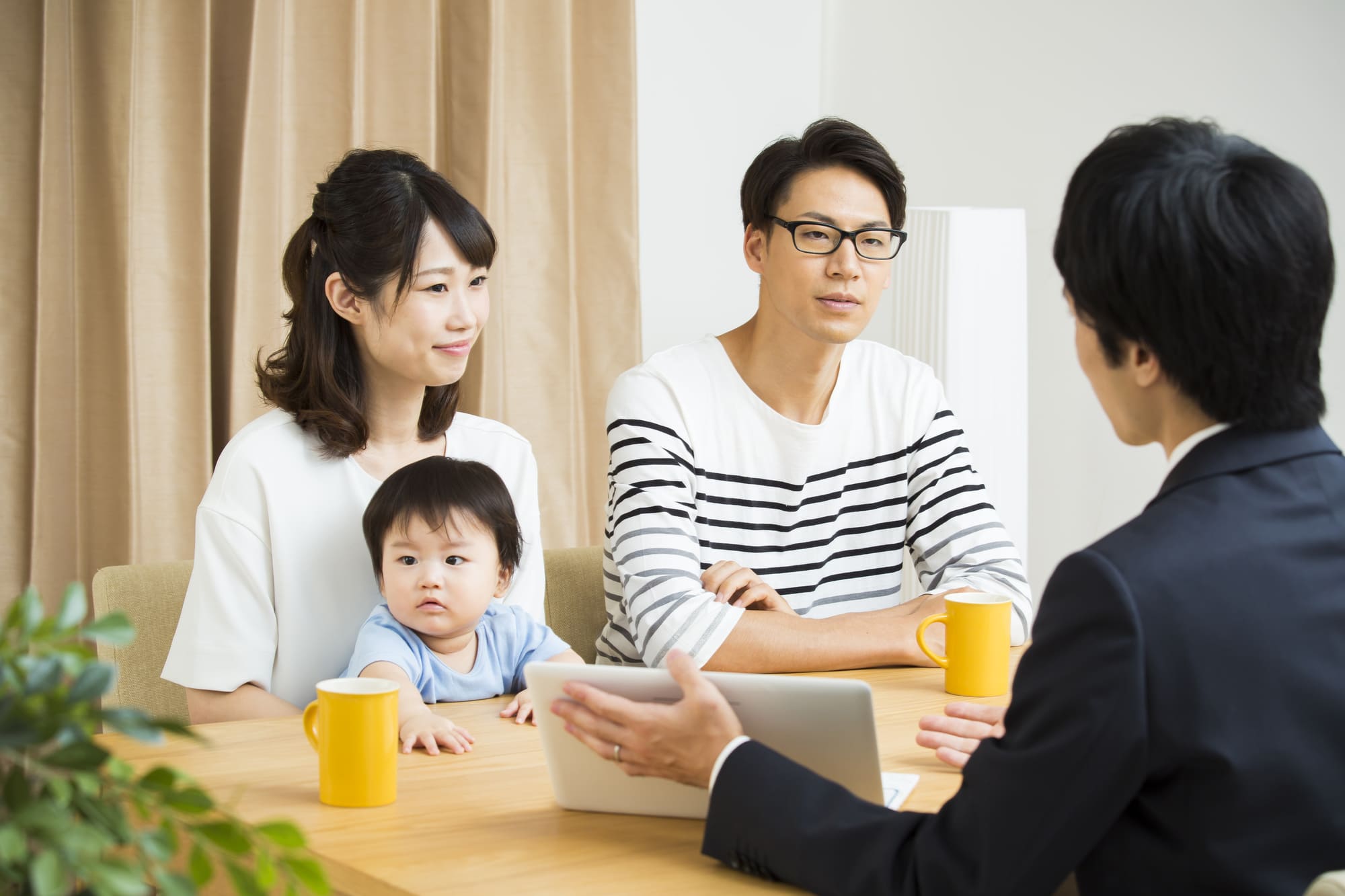 住宅ローンは何歳までに申し込むべき?借りる前にチェックすべきポイントも解説